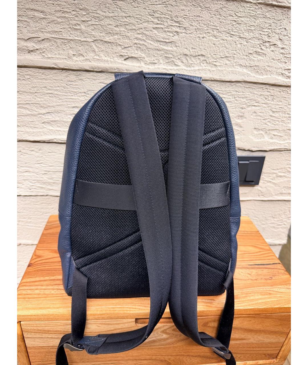 FERRAGAMO Темно-синий кожаный рюкзак, фото 3