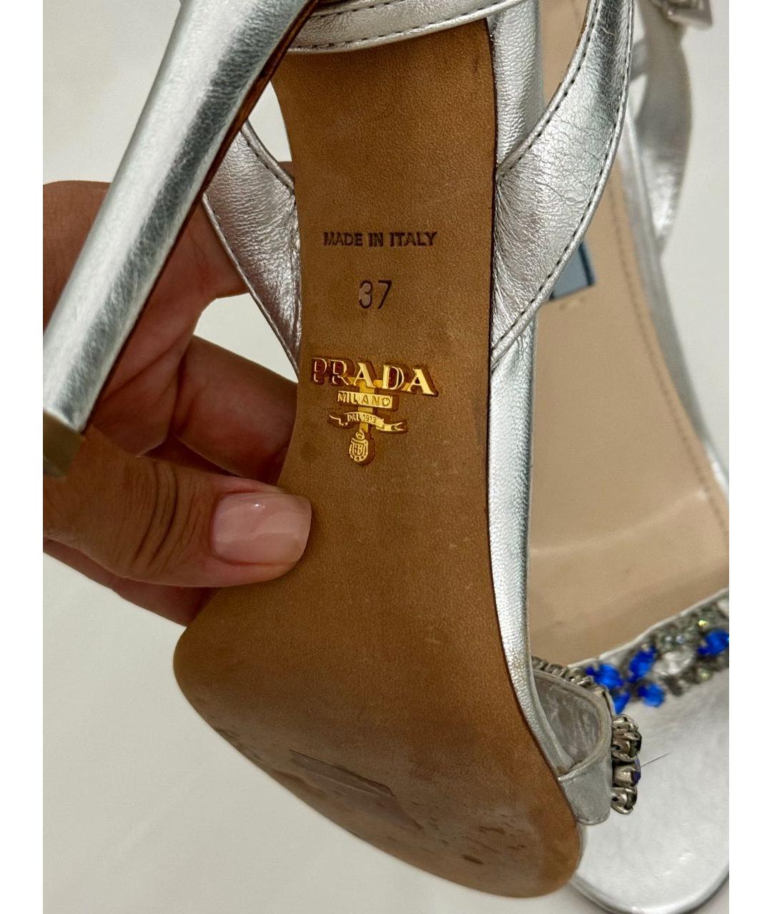 PRADA Серебряные кожаные босоножки, фото 3