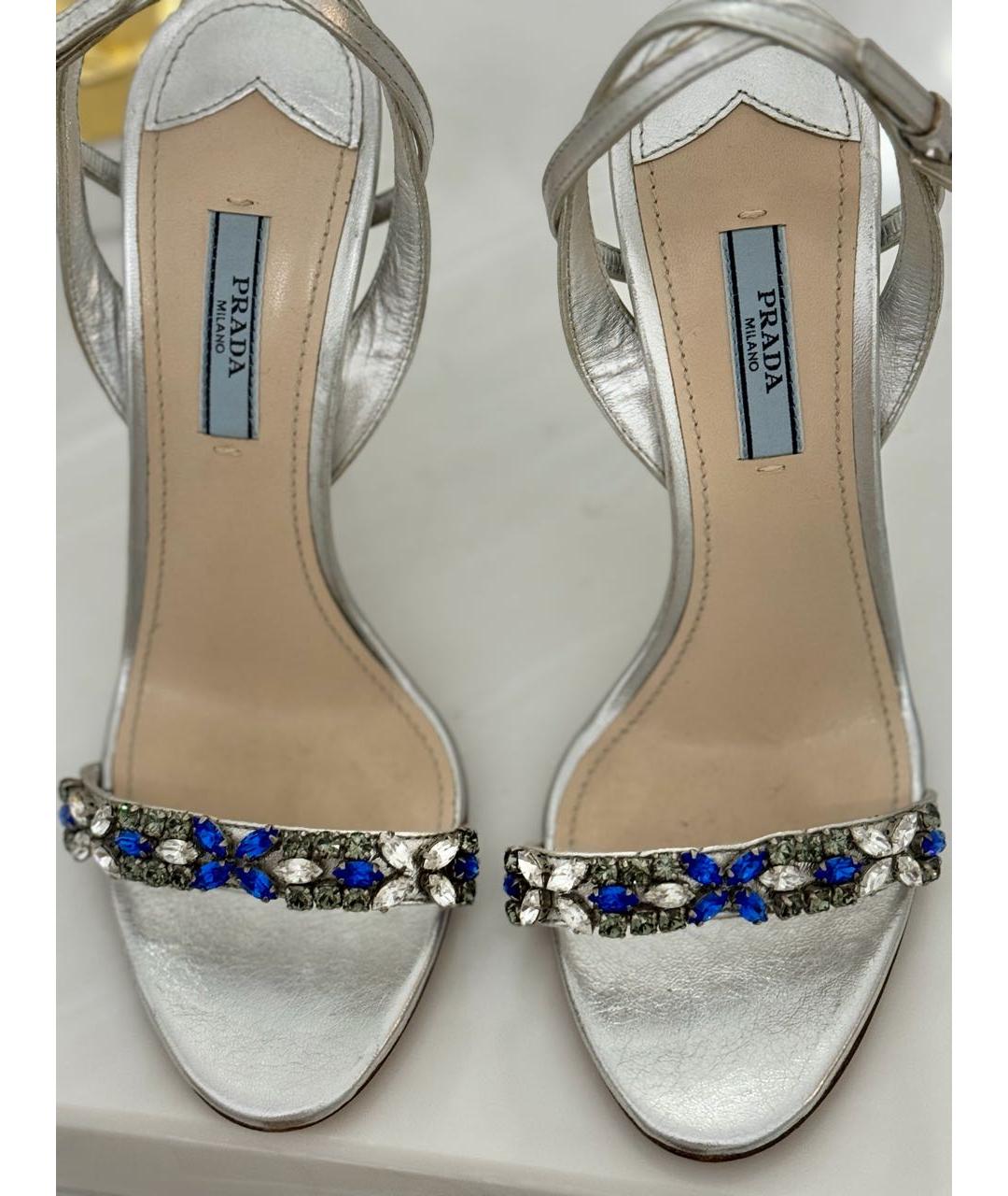 PRADA Серебряные кожаные босоножки, фото 2