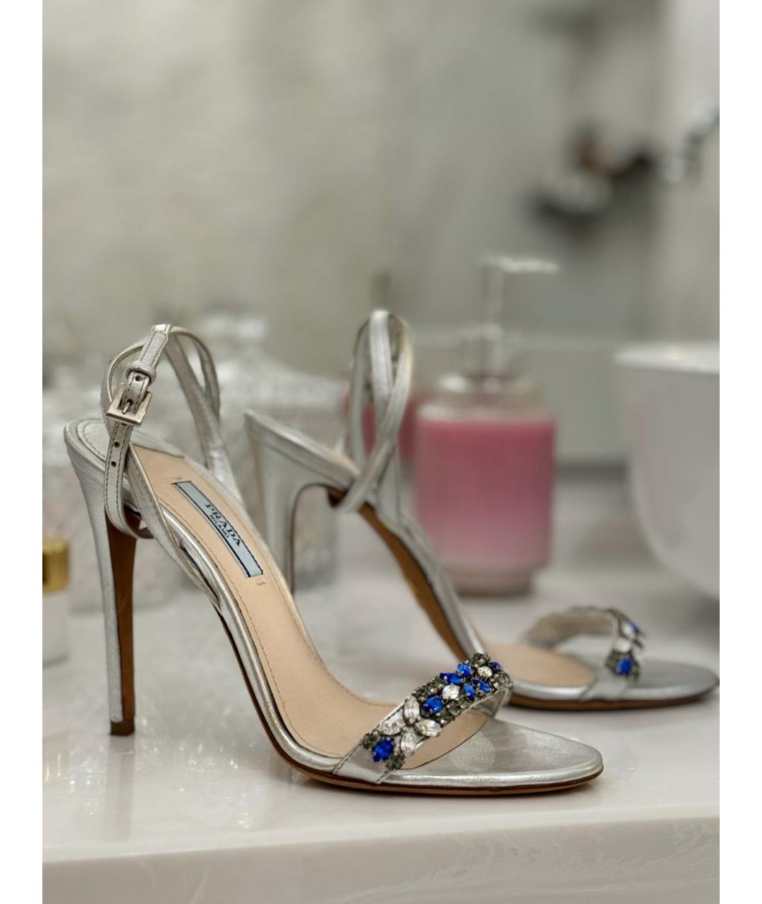 PRADA Серебряные кожаные босоножки, фото 5