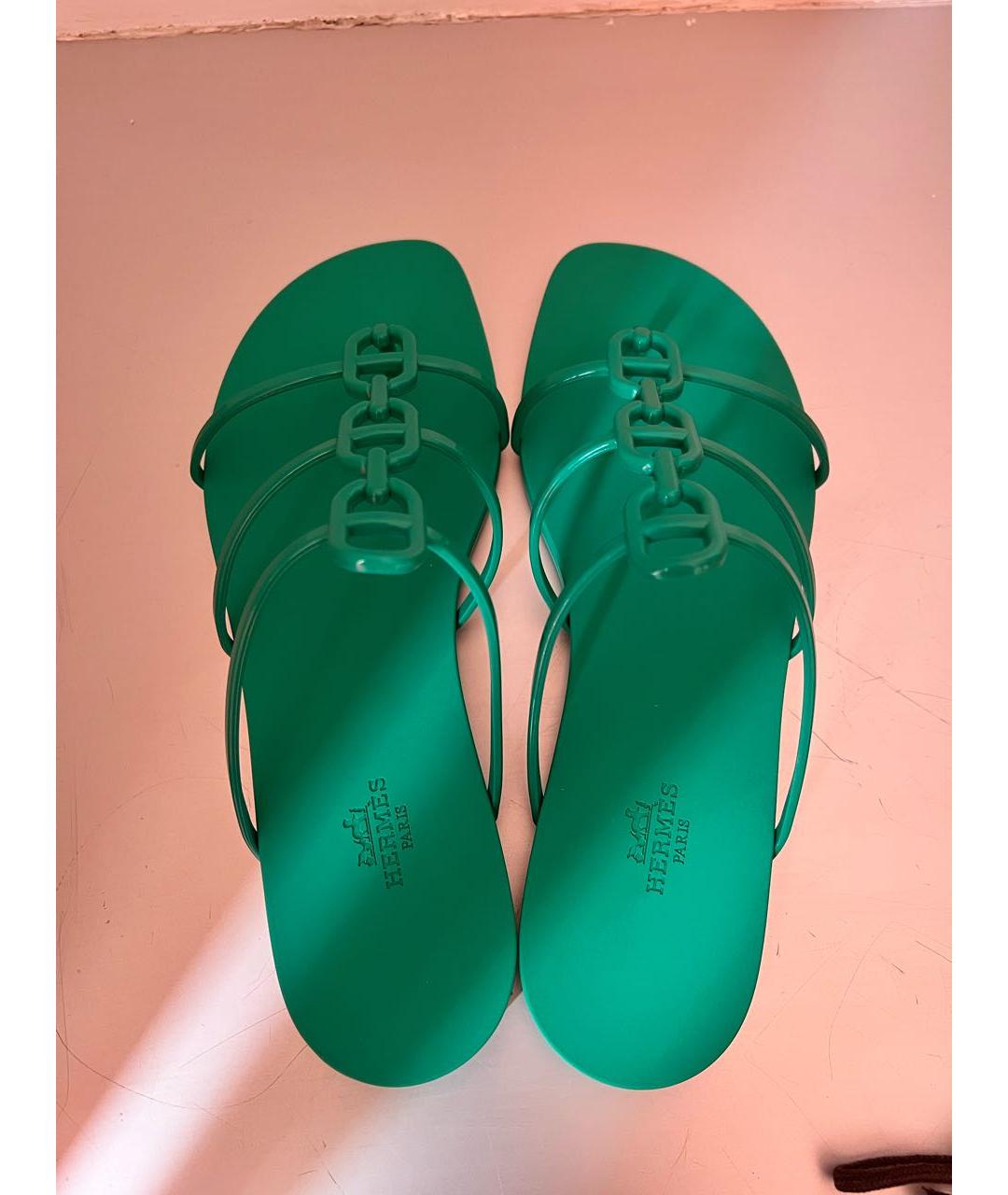 HERMES Зеленые резиновые шлепанцы, фото 3