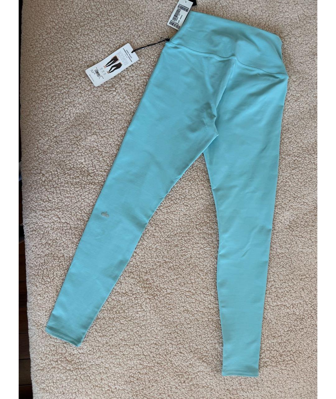 ALO YOGA Голубые полиэстеровые спортивные брюки и шорты, фото 2