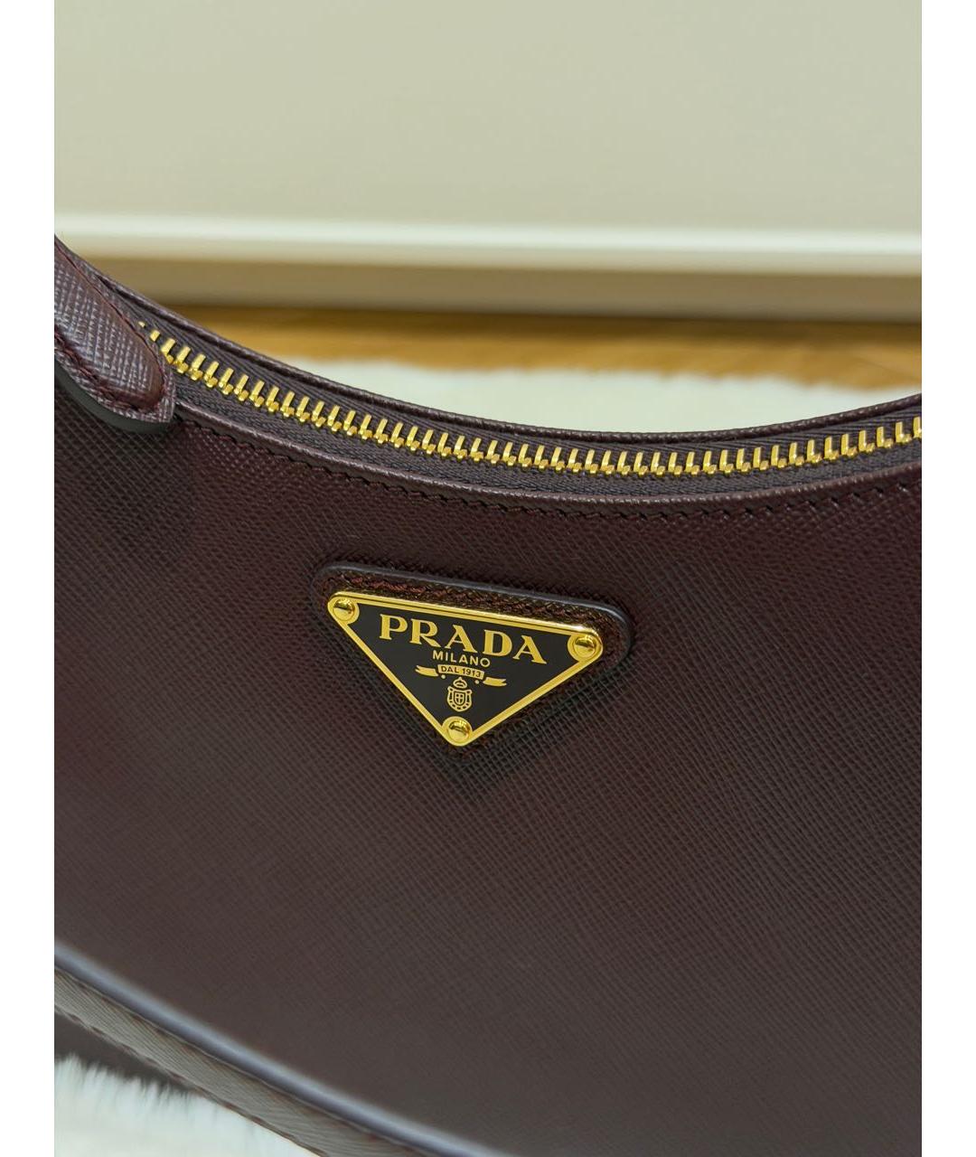 PRADA Бордовая кожаная сумка через плечо, фото 6