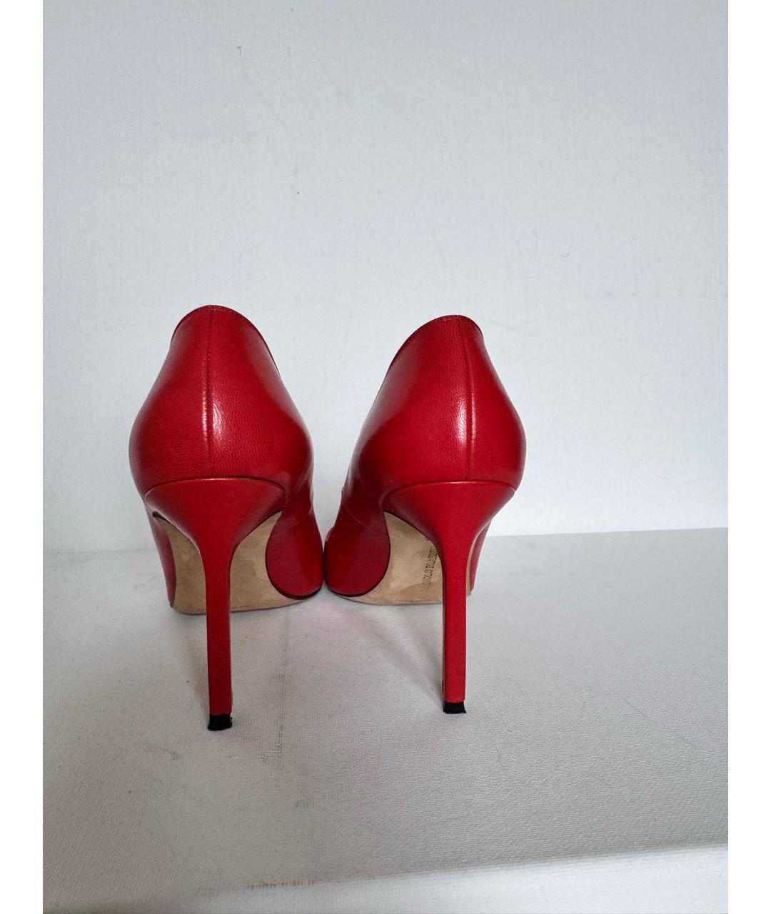 MANOLO BLAHNIK Красные кожаные туфли, фото 4