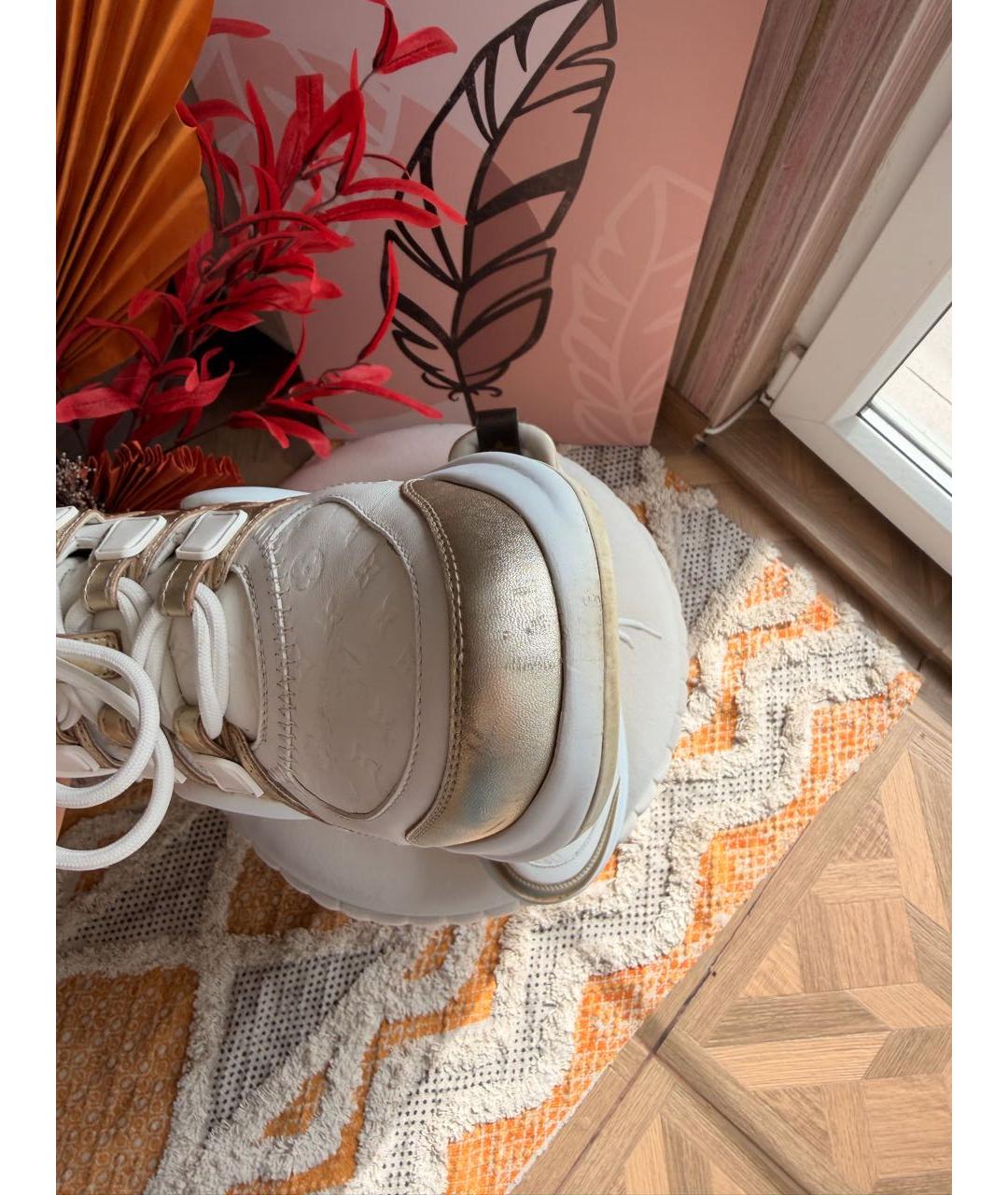 LOUIS VUITTON Белые кожаные кроссовки, фото 5