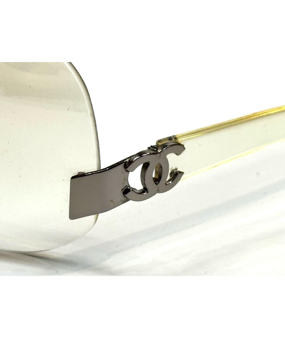 CHANEL Бежевые пластиковые солнцезащитные очки, фото 3