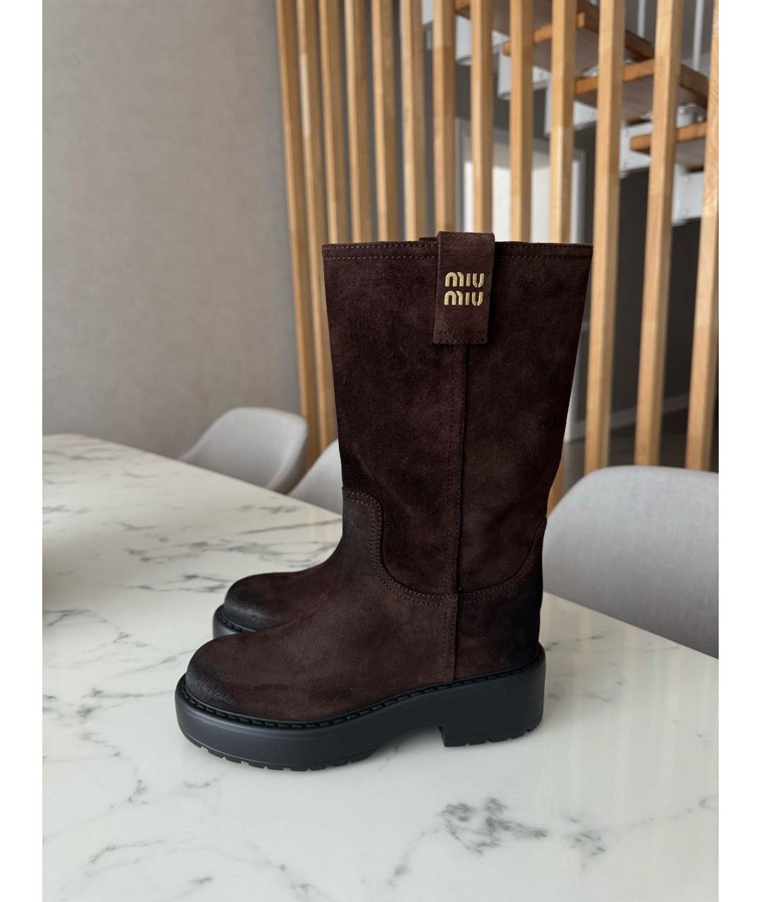 MIU MIU Коричневые замшевые сапоги, фото 2