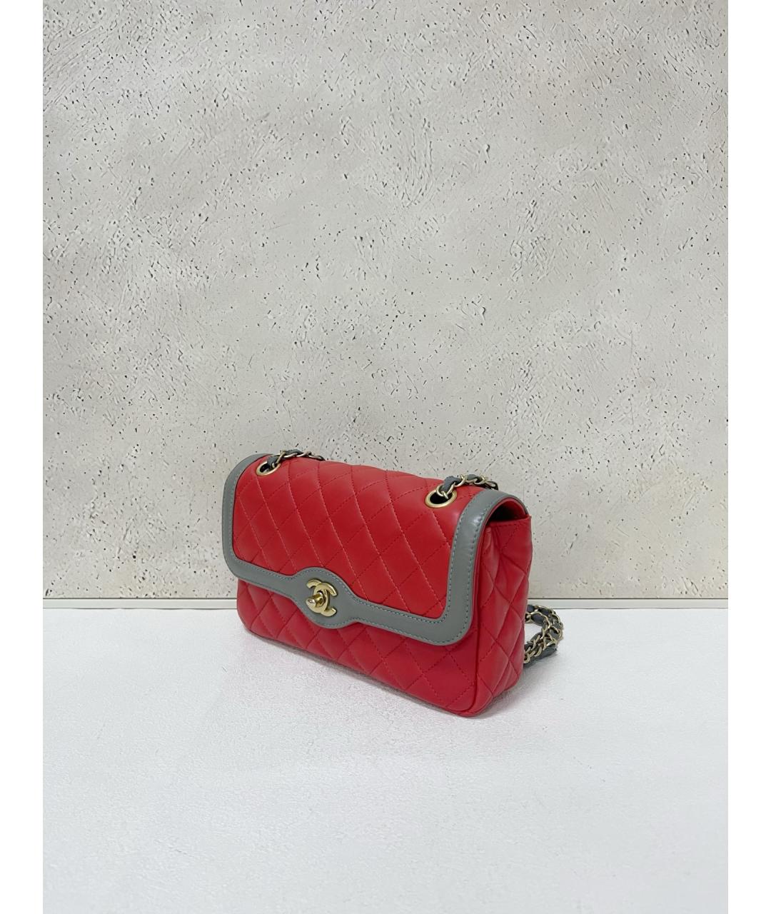 CHANEL Красная кожаная сумка через плечо, фото 3