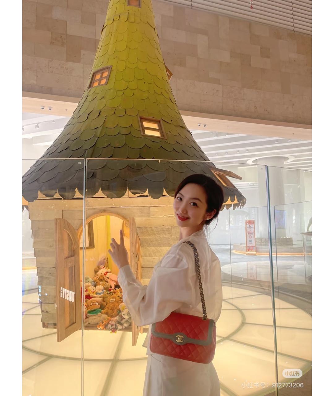 CHANEL Красная кожаная сумка через плечо, фото 6