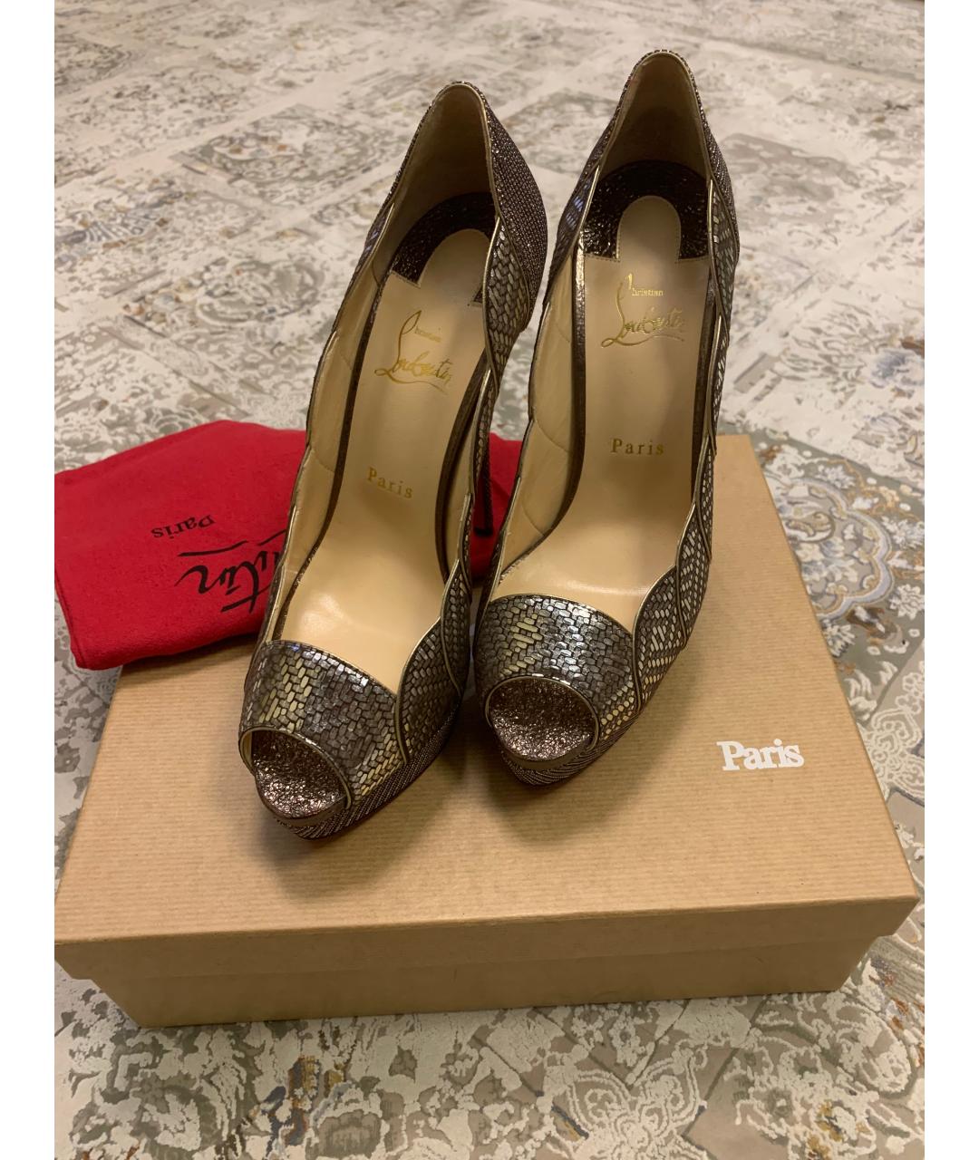 CHRISTIAN LOUBOUTIN Серебряные кожаные туфли, фото 2