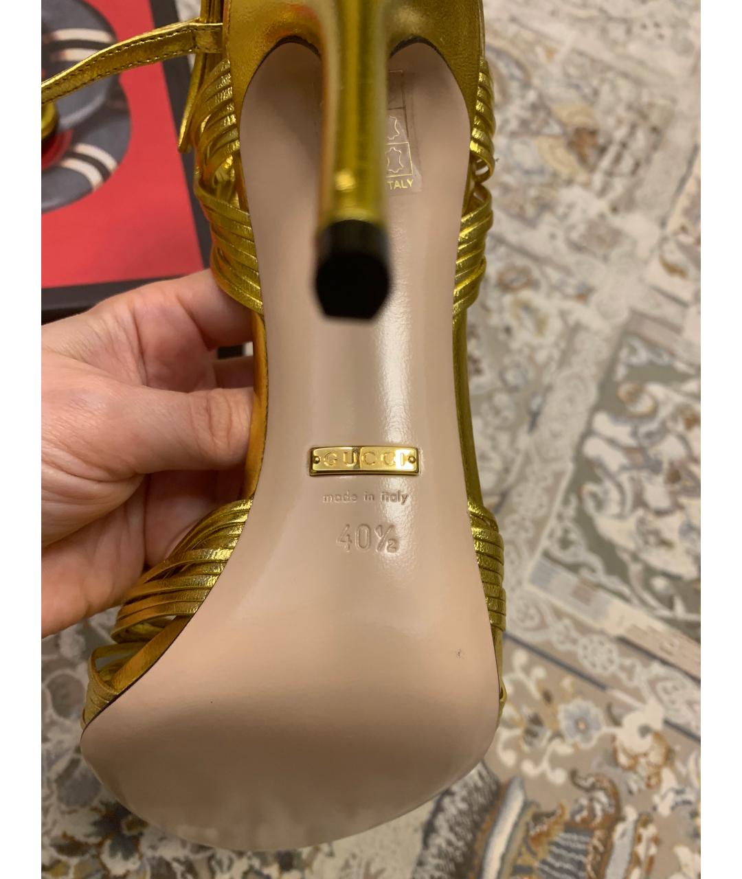 GUCCI Золотые кожаные босоножки, фото 5