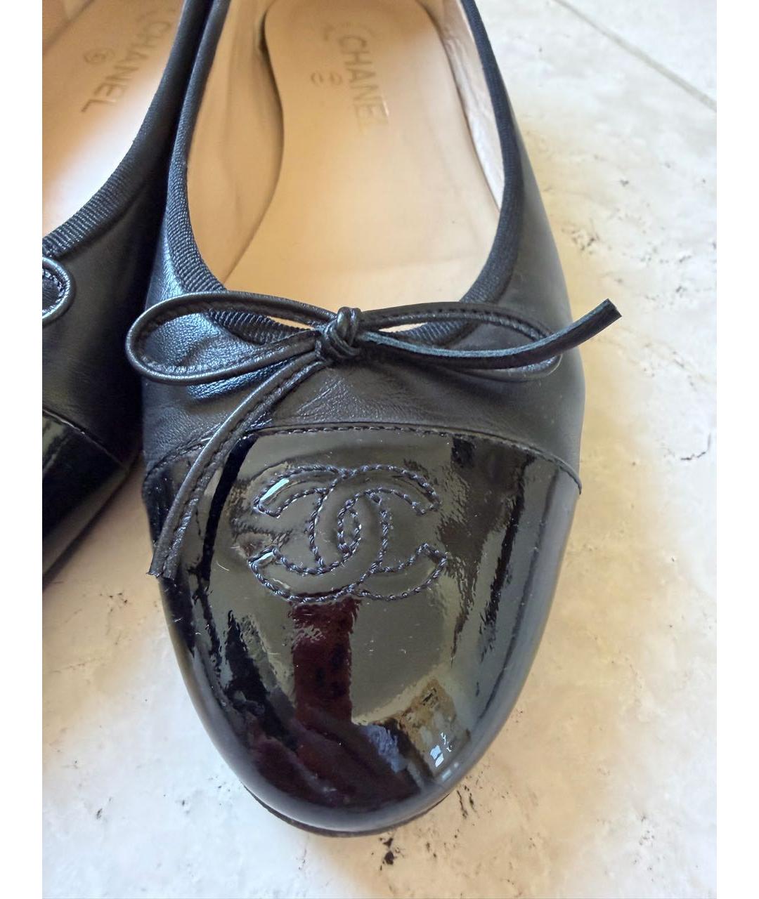 CHANEL Черные кожаные балетки, фото 2