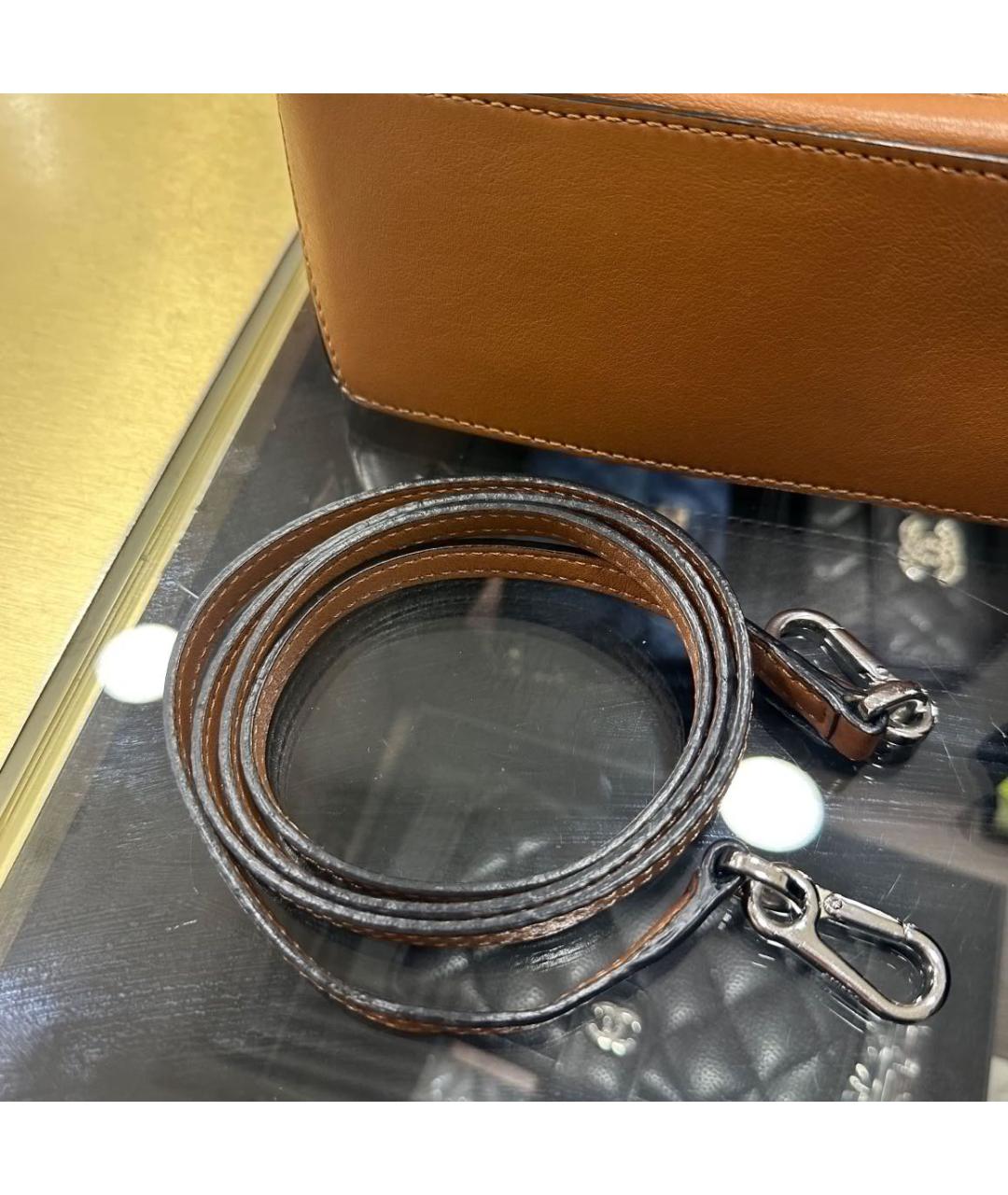 LOEWE Коричневая кожаная сумка через плечо, фото 4