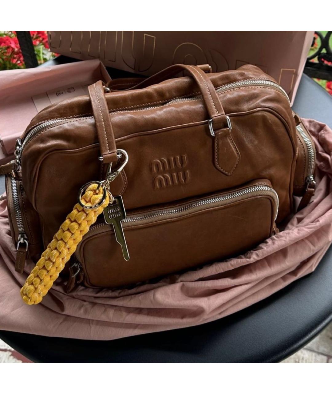 MIU MIU Коричневая кожаная сумка тоут, фото 4