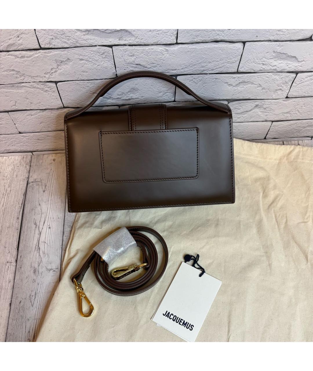 JACQUEMUS Коричневая кожаная сумка с короткими ручками, фото 2