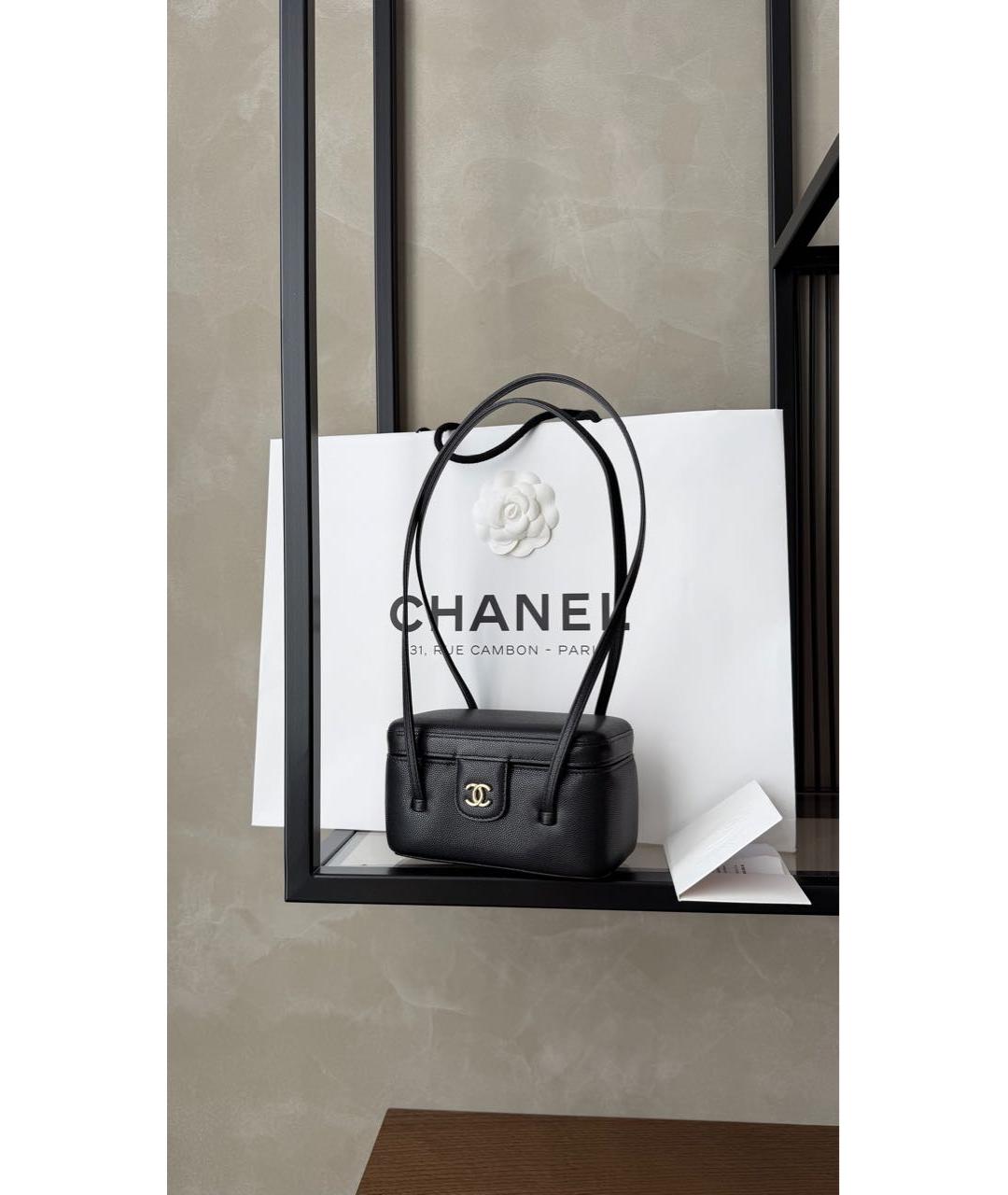 CHANEL Черная кожаная сумка с короткими ручками, фото 2