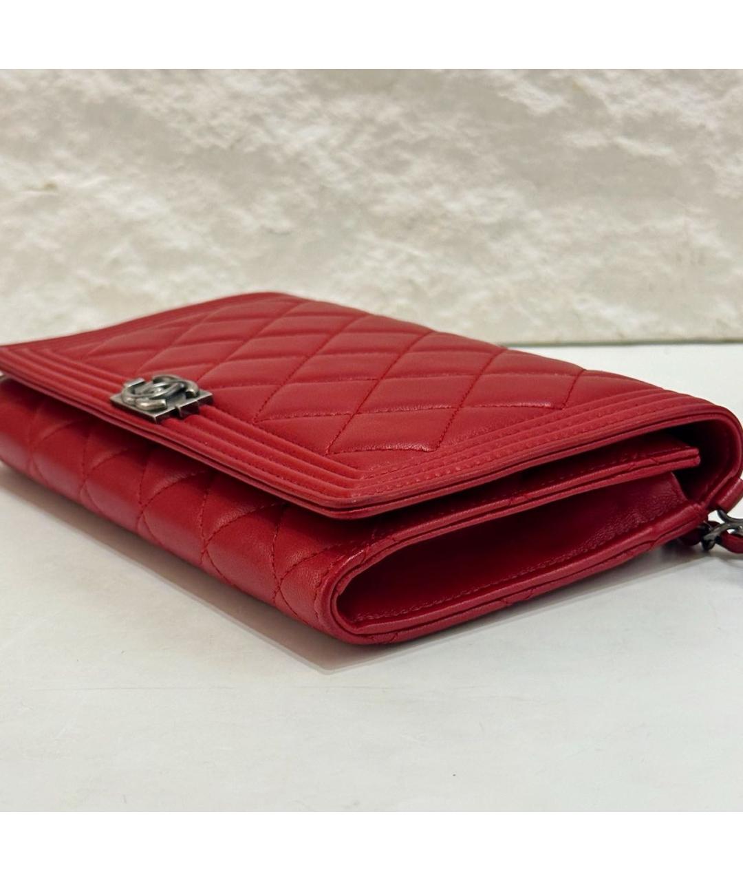 CHANEL Красная кожаная сумка через плечо, фото 4