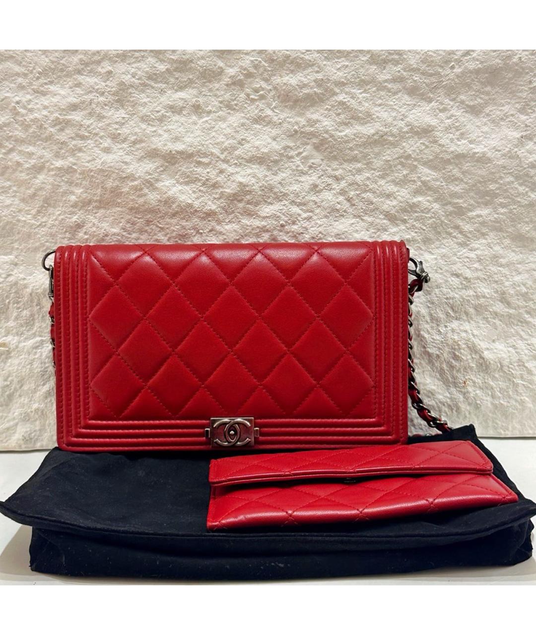 CHANEL Красная кожаная сумка через плечо, фото 3
