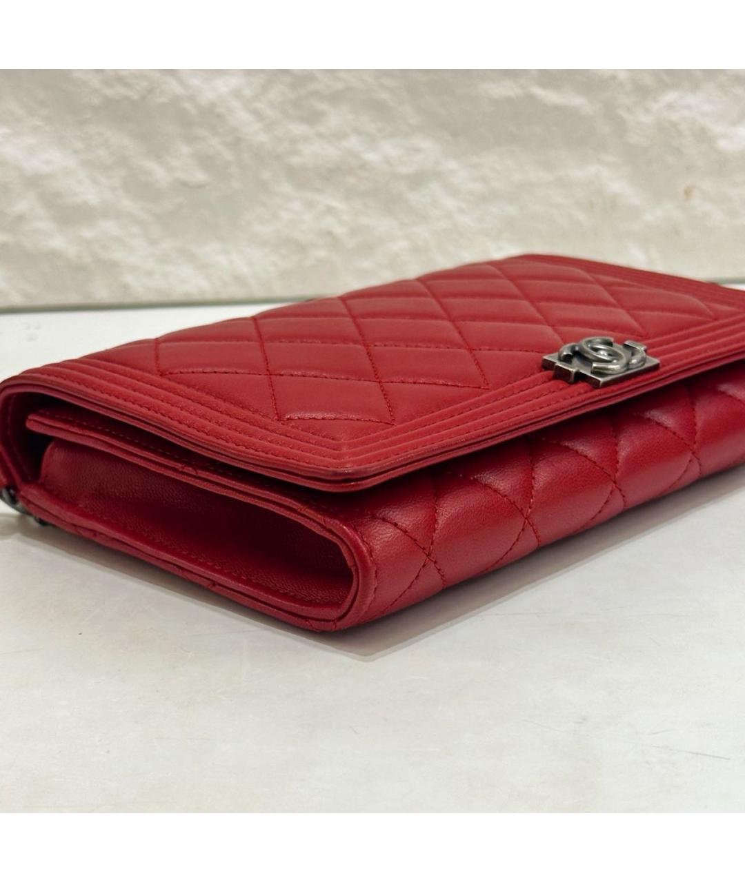 CHANEL Красная кожаная сумка через плечо, фото 6