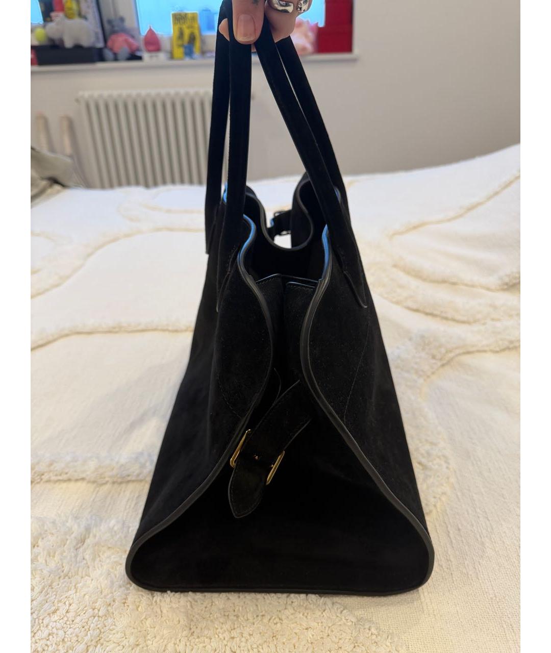 THE ROW Черная замшевая сумка с короткими ручками, фото 4