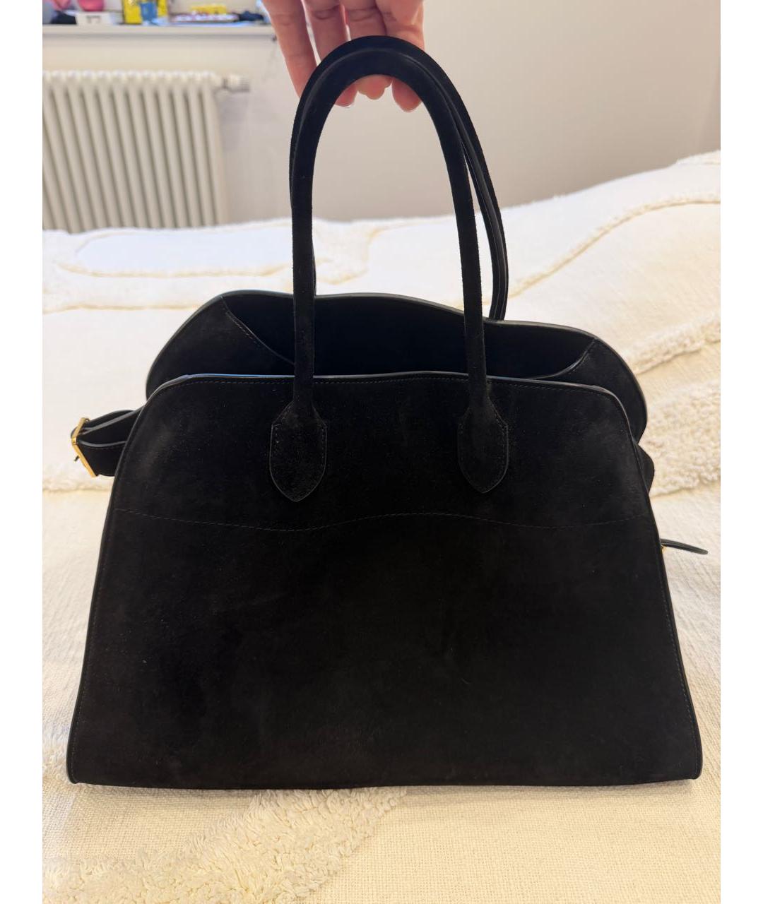 THE ROW Черная замшевая сумка с короткими ручками, фото 5