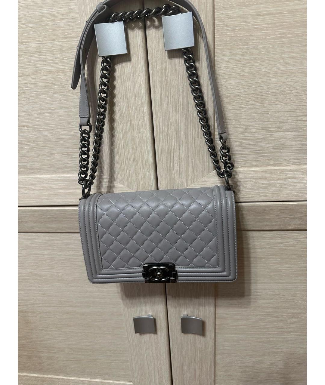 CHANEL Серая кожаная сумка через плечо, фото 2