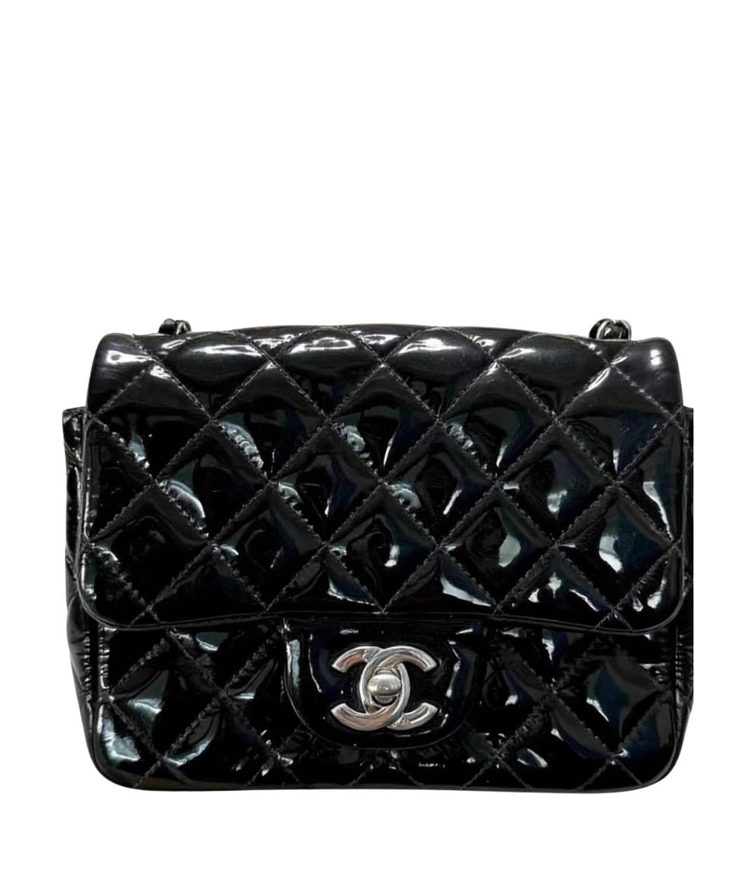 CHANEL Черная сумка через плечо из лакированной кожи, фото 1
