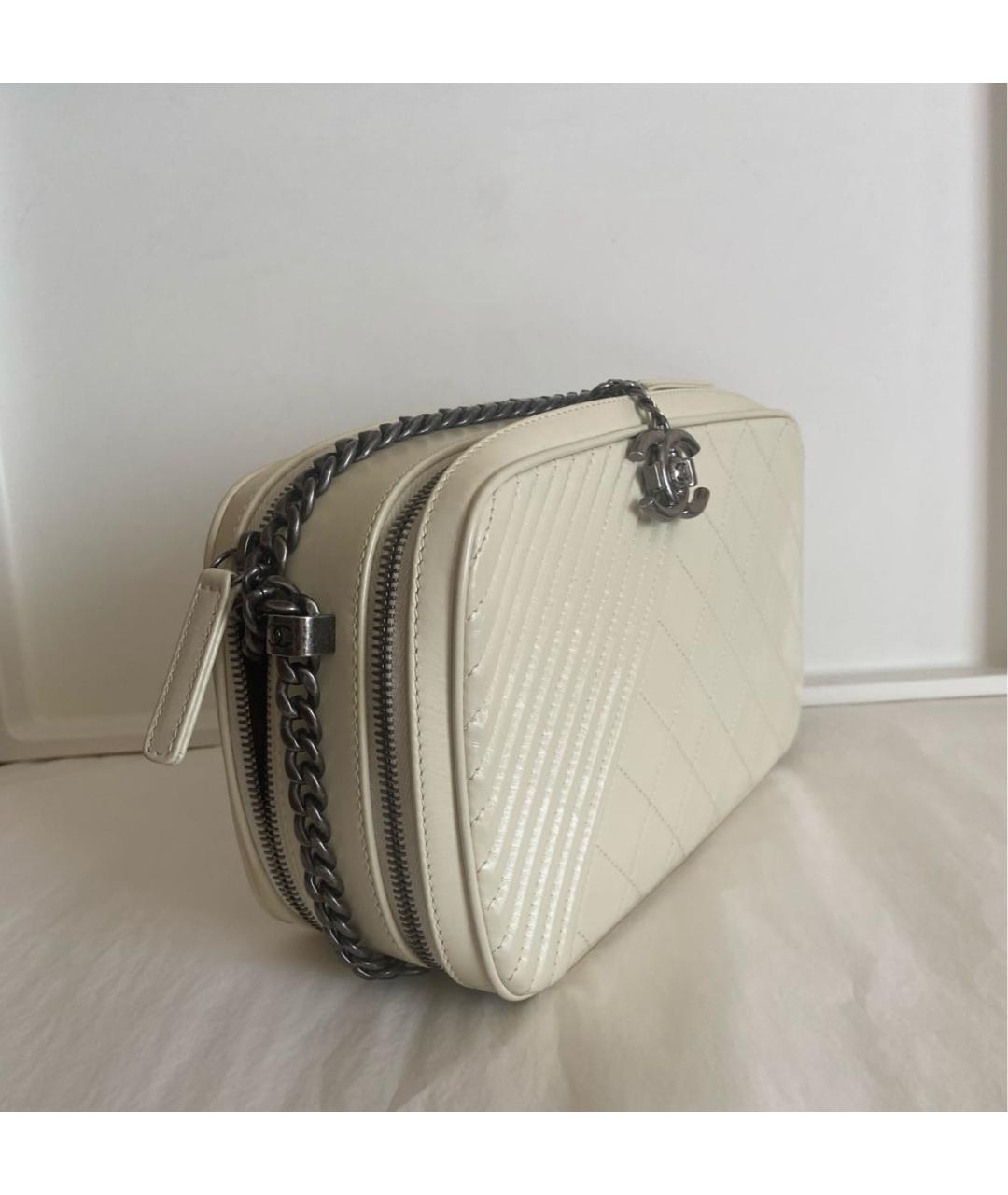 CHANEL Бежевая кожаная сумка через плечо, фото 2