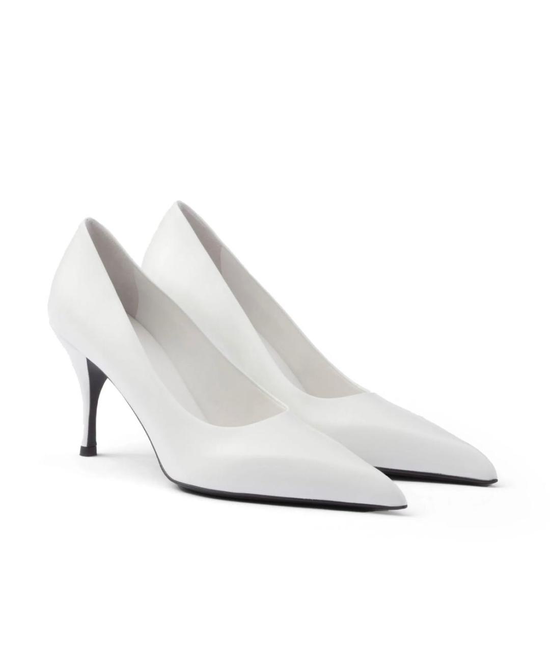 PRADA Белые кожаные туфли, фото 2