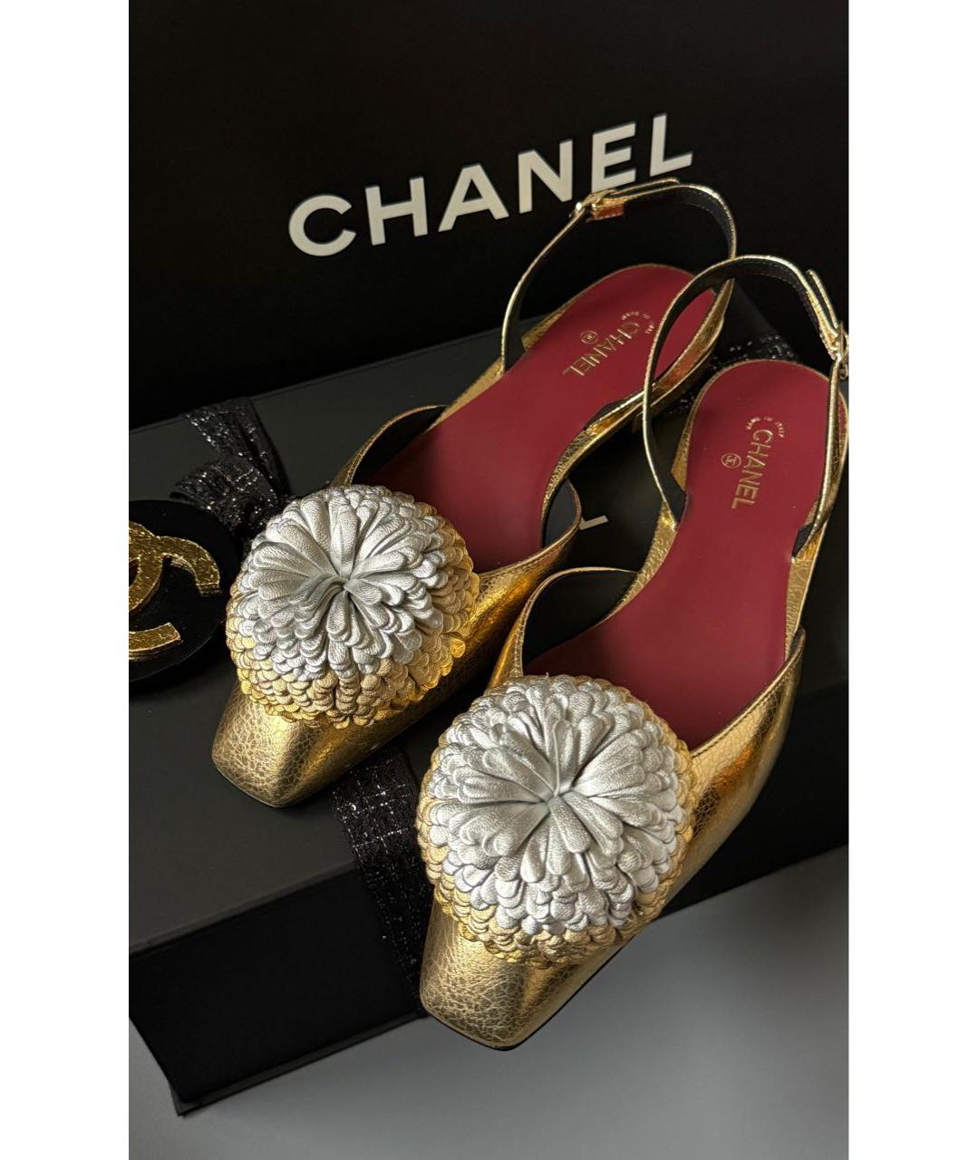 CHANEL Золотые кожаные туфли, фото 2