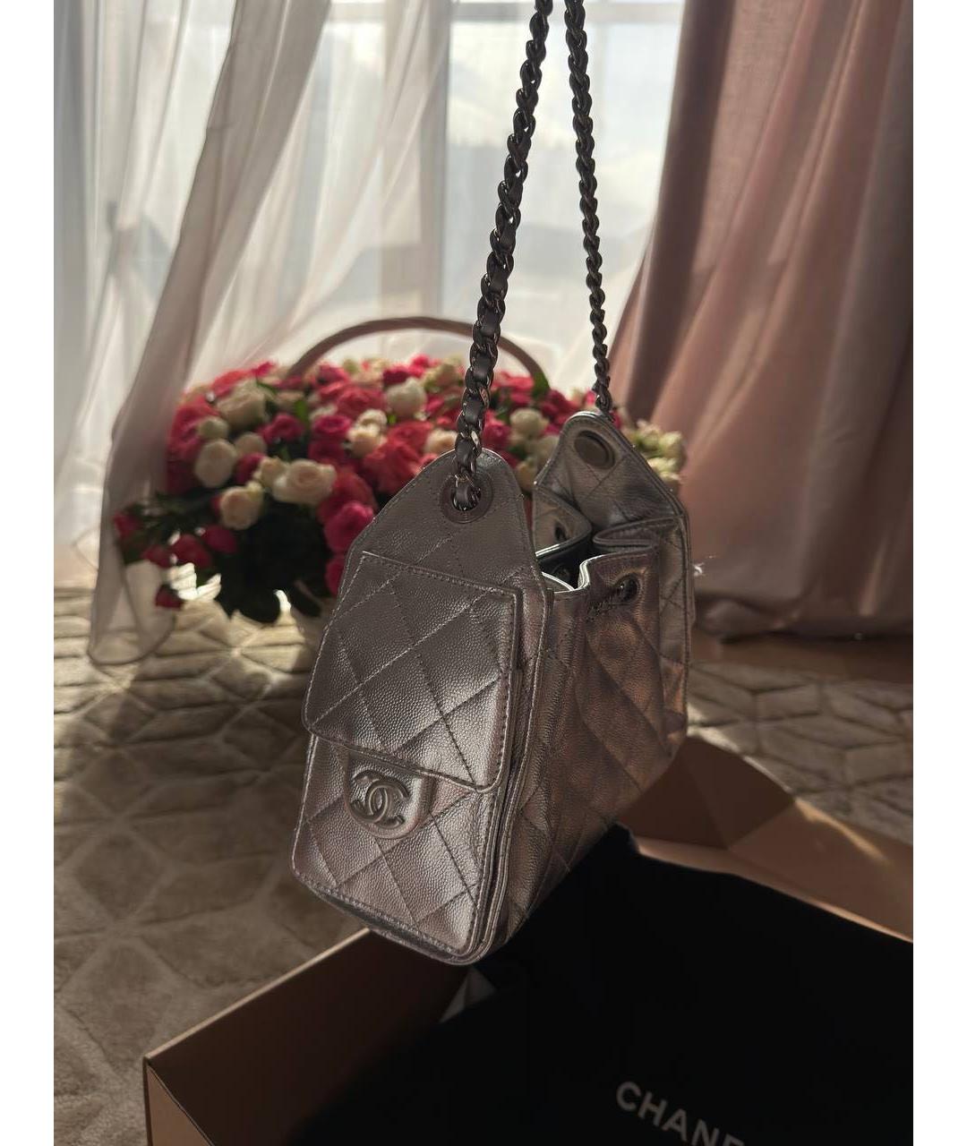 CHANEL Серебряная кожаная сумка через плечо, фото 3