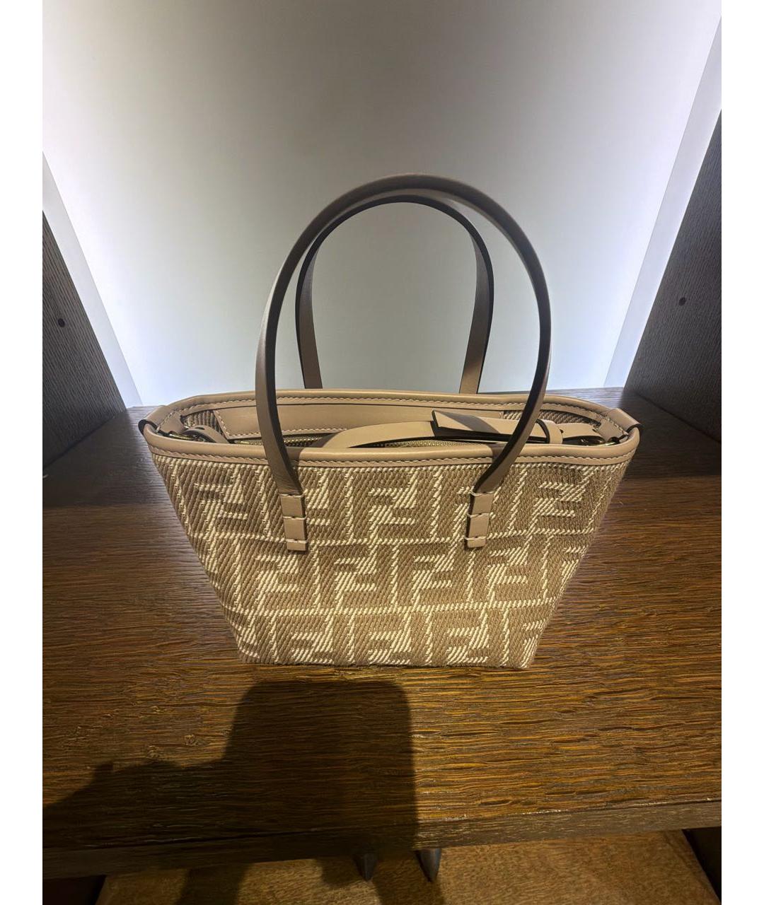 FENDI Бежевая сумка тоут, фото 5