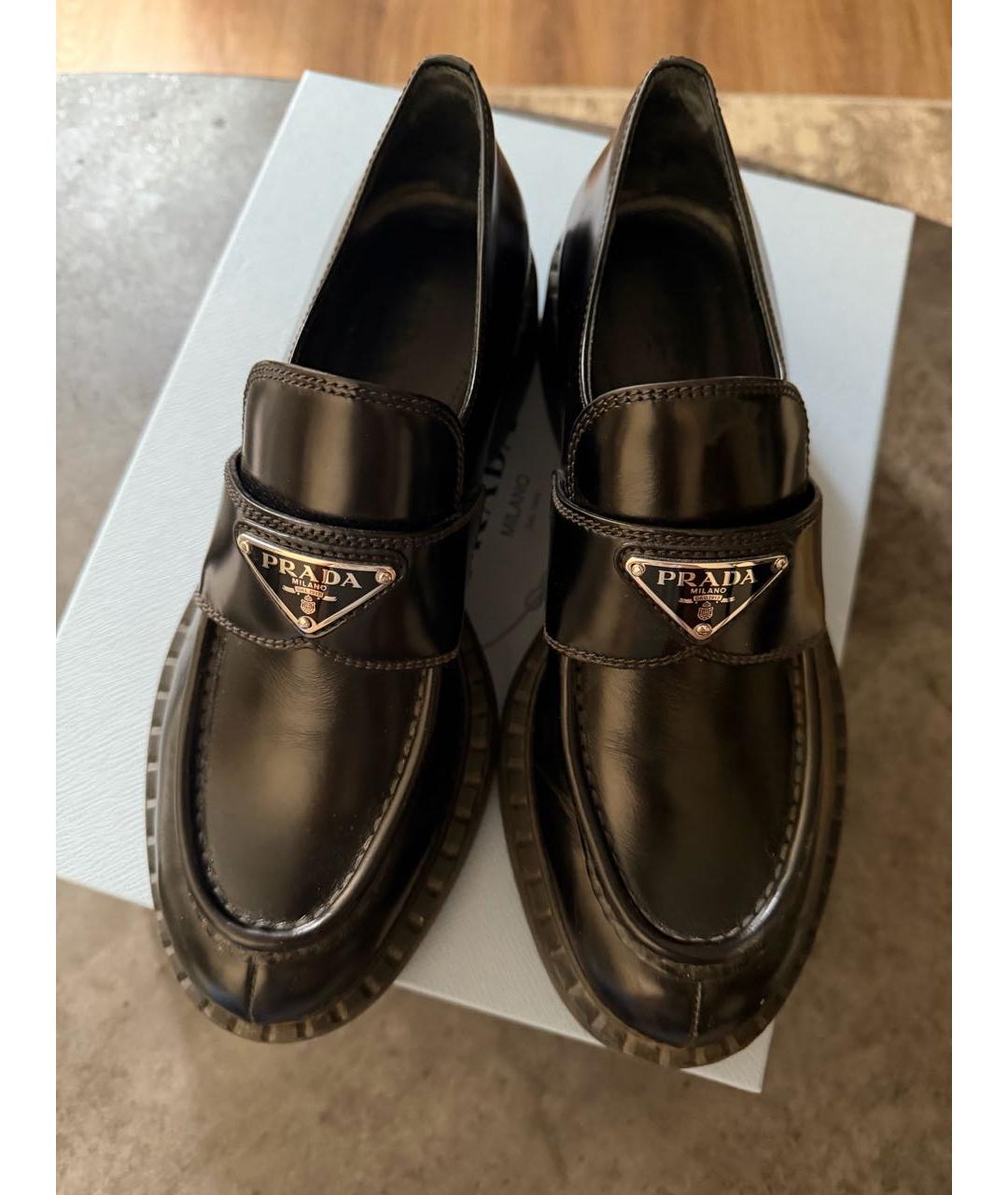 PRADA Черные лоферы из лакированной кожи, фото 2