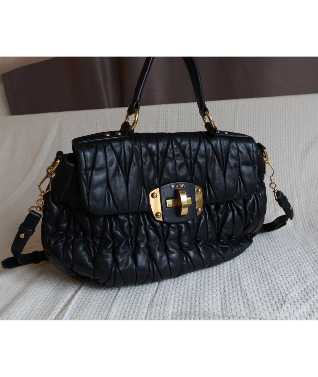 MIU MIU Черная кожаная сумка через плечо, фото 2