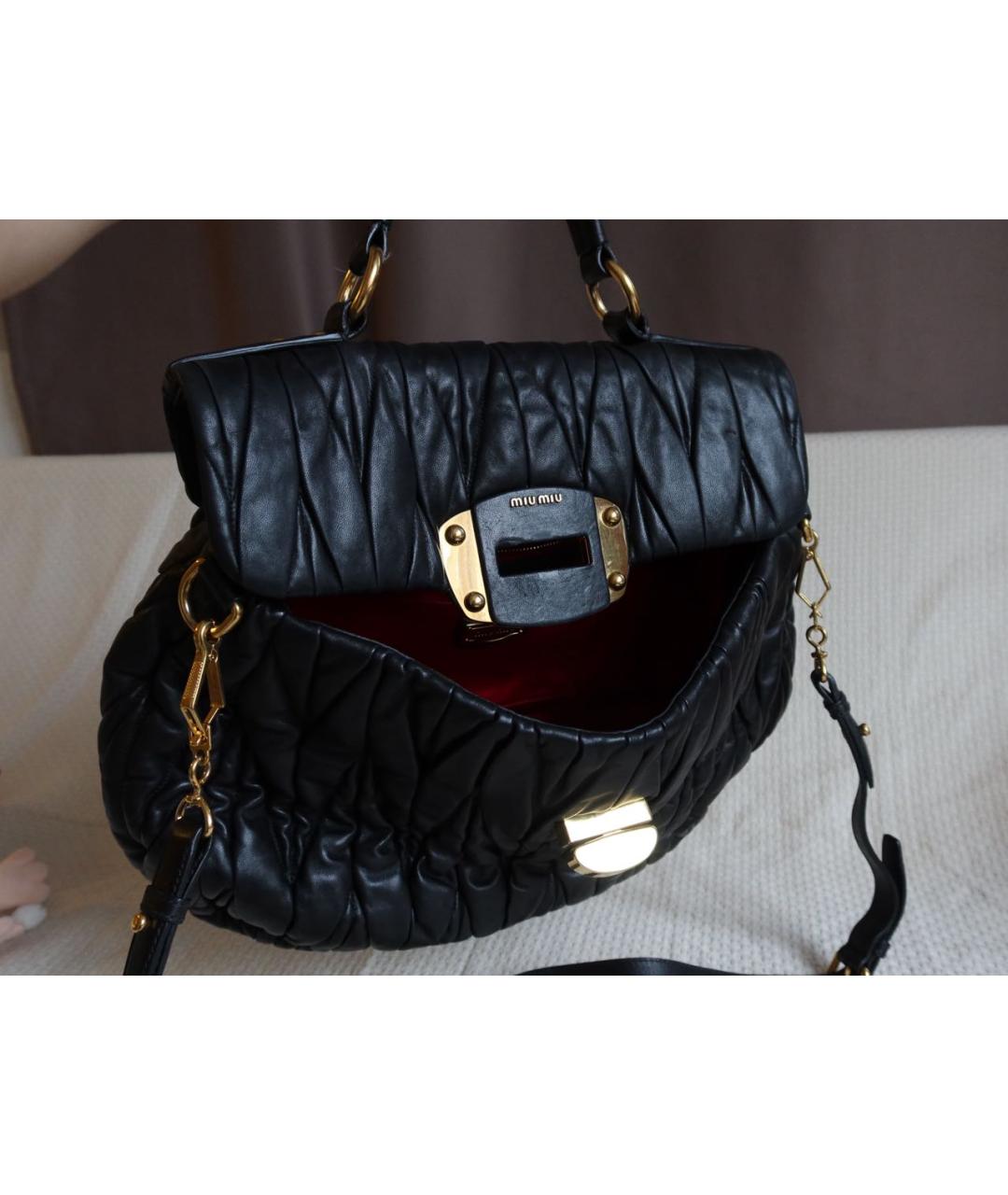 MIU MIU Черная кожаная сумка через плечо, фото 5