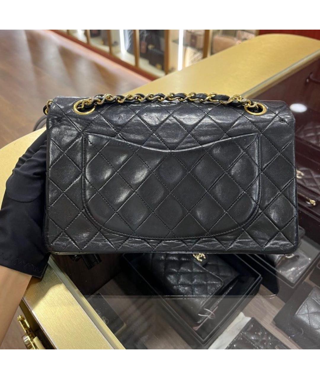 CHANEL Черная кожаная сумка через плечо, фото 2