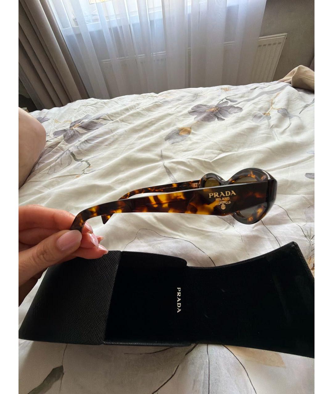 PRADA Коричневые пластиковые солнцезащитные очки, фото 6