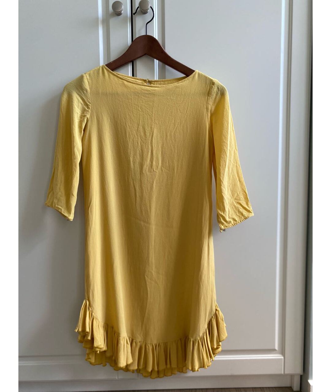 PINKO Желтое шелковое повседневное платье, фото 2