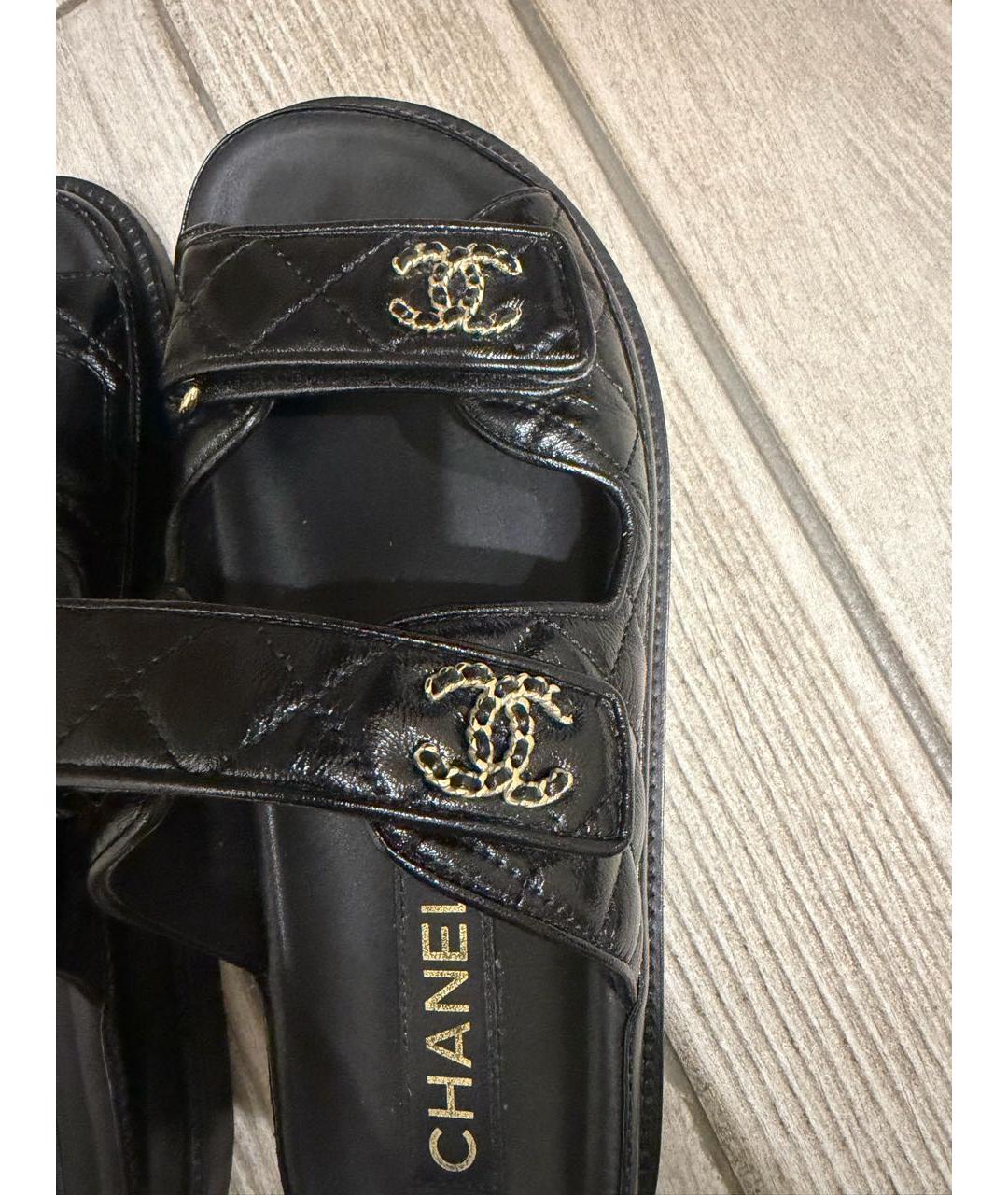 CHANEL Черные кожаные сандалии, фото 4