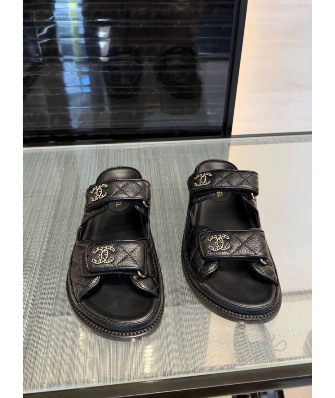 CHANEL Черные кожаные сандалии, фото 5