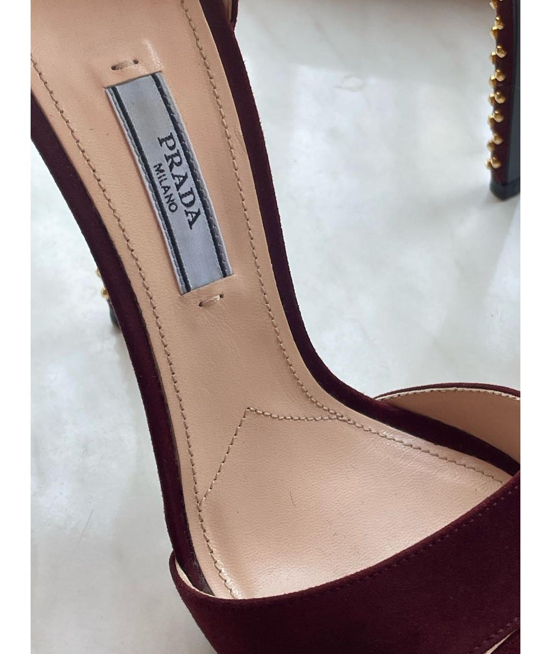 PRADA Бордовые замшевые босоножки, фото 5