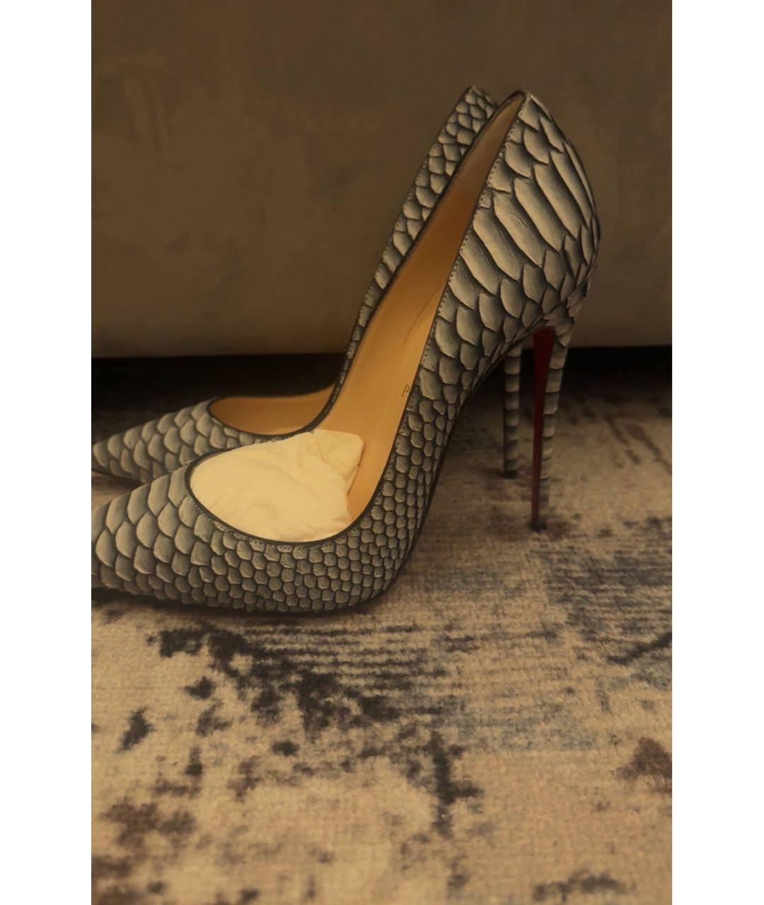 CHRISTIAN LOUBOUTIN Серые туфли из экзотической кожи, фото 2