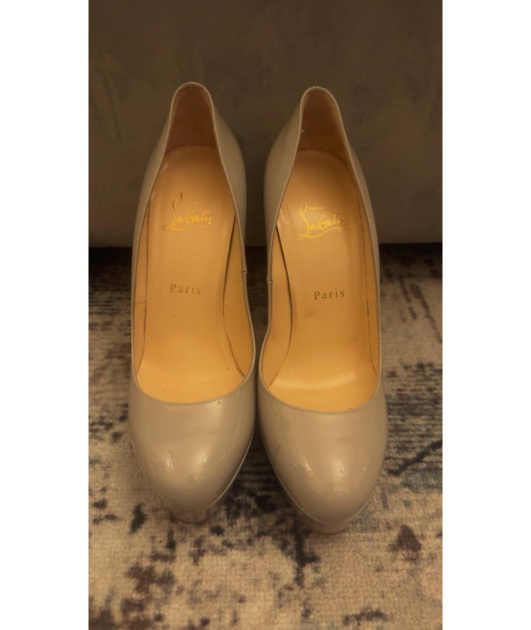 CHRISTIAN LOUBOUTIN Серые туфли из лакированной кожи, фото 2