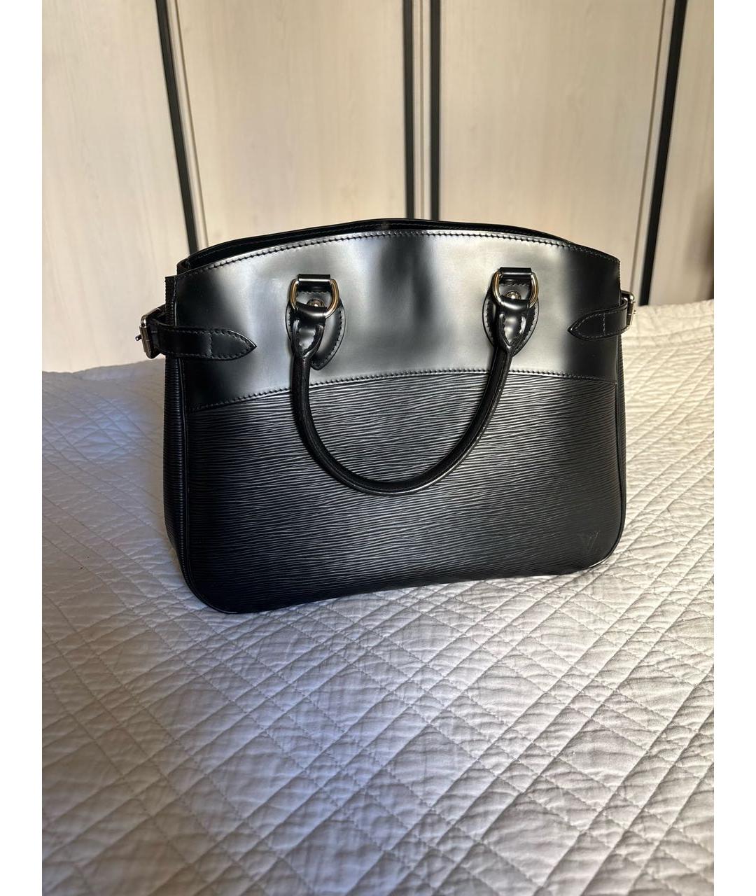 LOUIS VUITTON Черная кожаная сумка тоут, фото 5