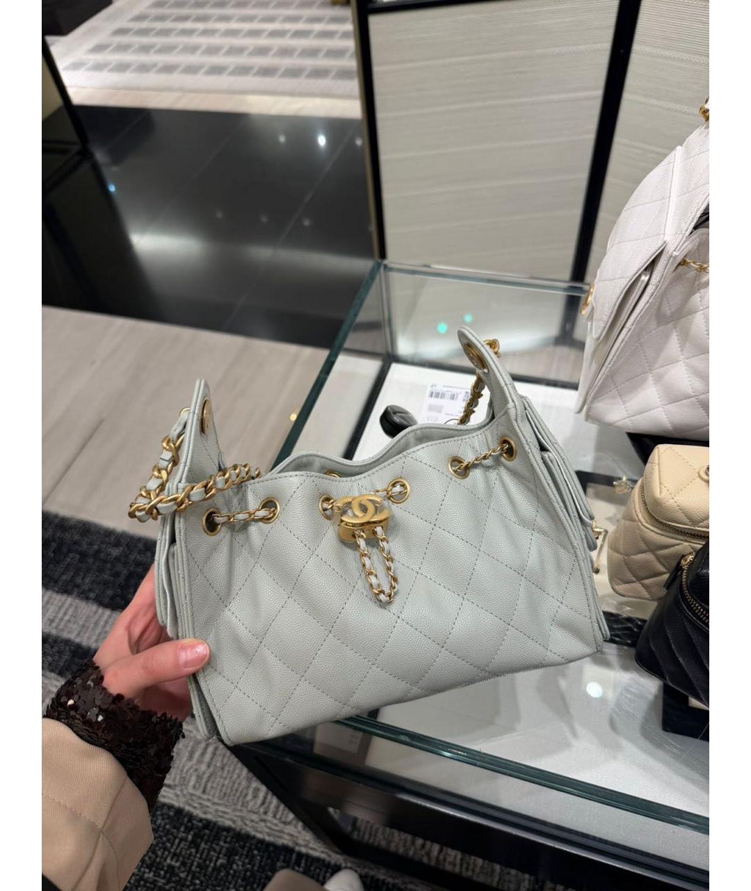 CHANEL Серая кожаная сумка через плечо, фото 3