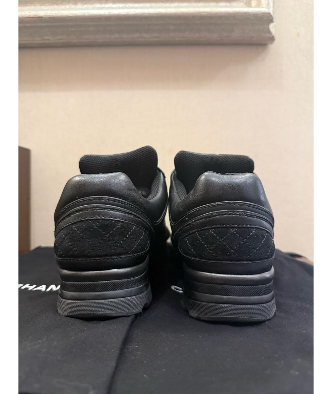 CHANEL Черные кожаные кроссовки, фото 4