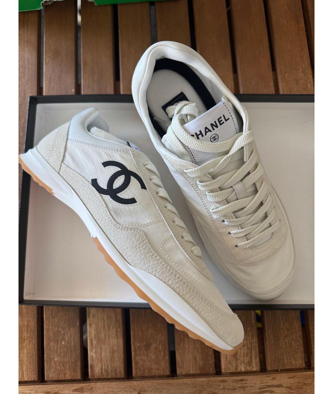 CHANEL Бежевые кожаные кроссовки, фото 5
