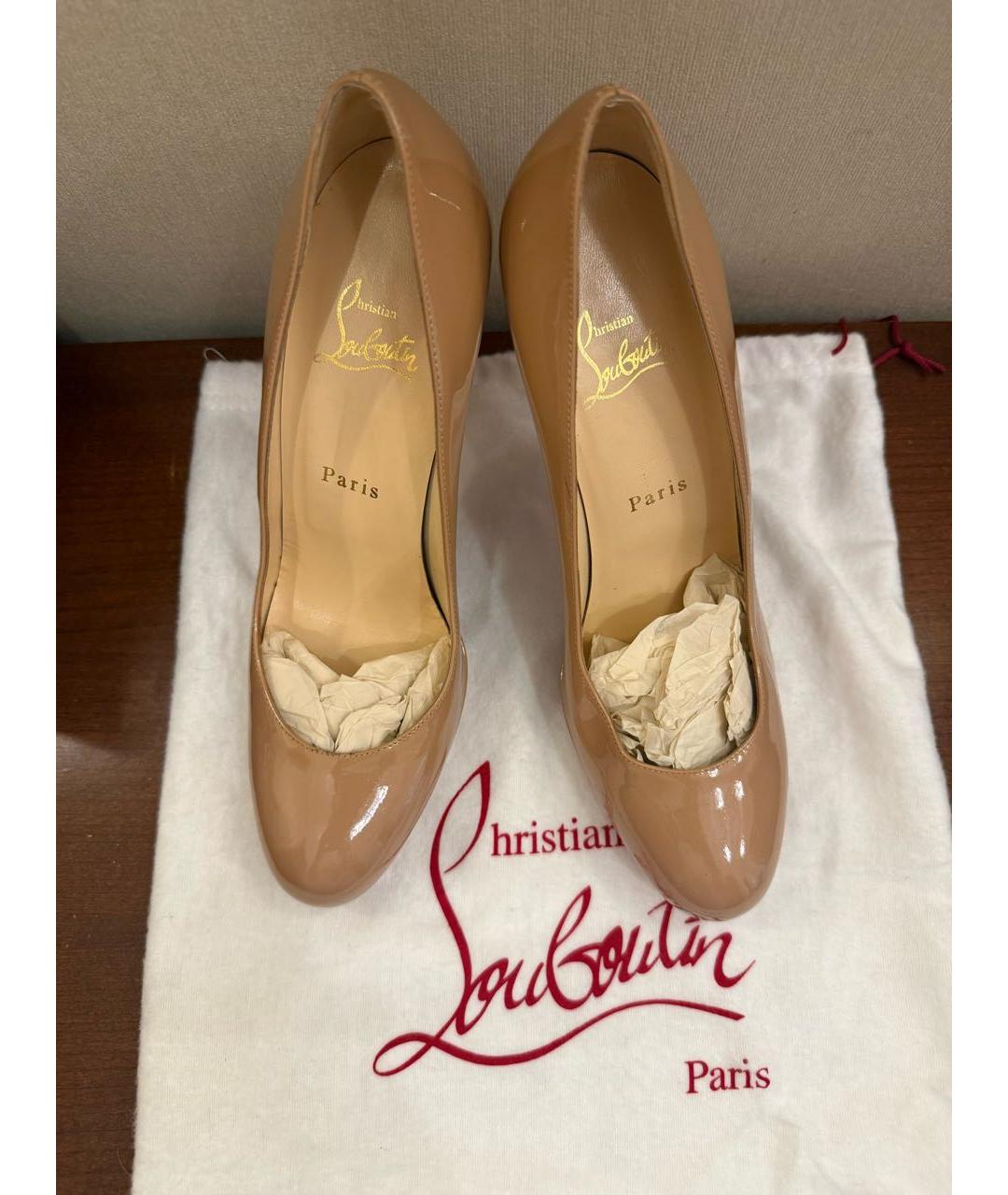 CHRISTIAN LOUBOUTIN Бежевые туфли из лакированной кожи, фото 3