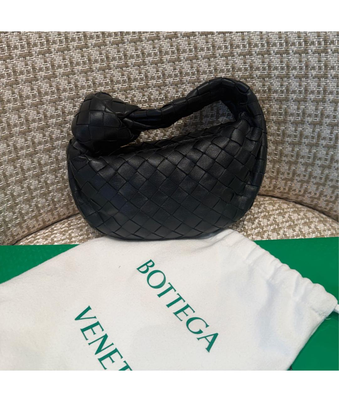 BOTTEGA VENETA Черная кожаная сумка с короткими ручками, фото 5