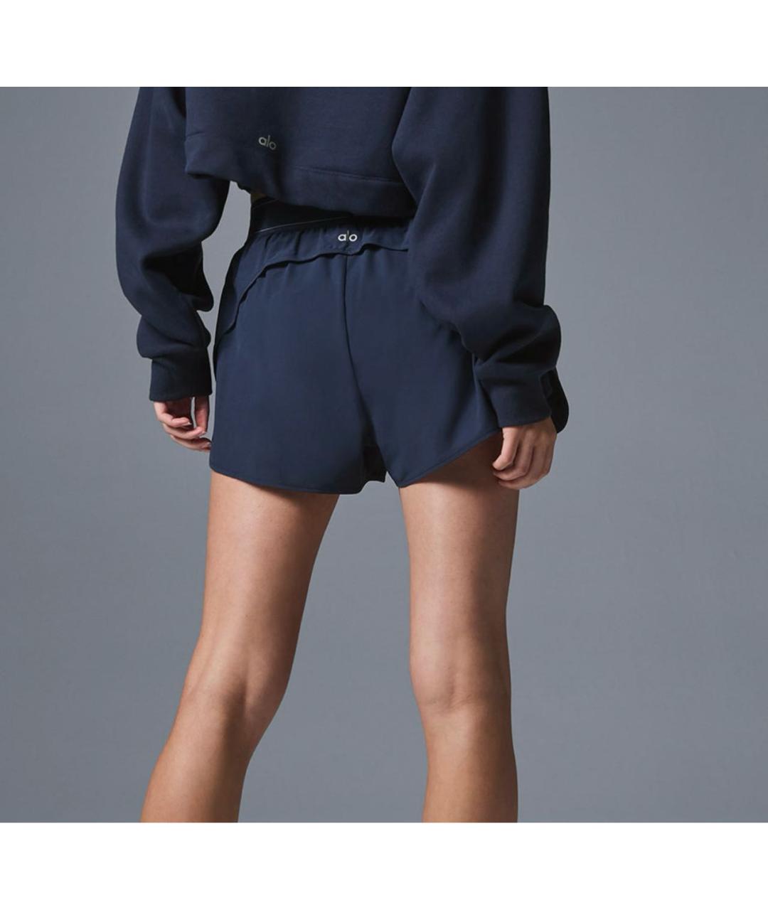 ALO YOGA Темно-синие полиэстеровые шорты, фото 3
